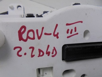 PŘÍSTROJOVÁ DESKA BUDÍKY 83800-42C73 TOYOTA RAV4 III 2.2 D4D