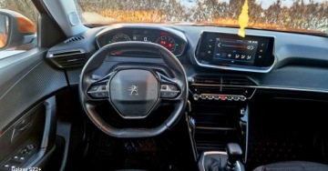 Peugeot 2008 II SUV 1.2 PureTech 100KM 2021 Peugeot 2008 Jedyne 90 TkmBezwypadkowyNaviGrzane fotele 1.2 101KM, zdjęcie 14