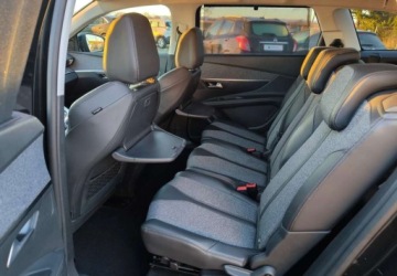 Peugeot 5008 II Crossover 1.5 BlueHDI 130KM 2018 Peugeot 5008 Peugeot 5008 1.5 BlueHDI Allure SampS 1.5 Diesel 130KM, zdjęcie 18