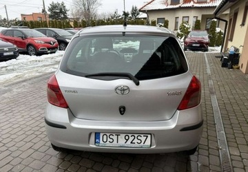 Toyota Yaris 2006 Toyota Yaris 1,3 87KM Klimatyzacka Kola latozima 1.3 Benzyna 87KM, zdjęcie 7