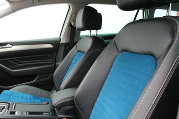 Volkswagen Passat B8 Variant Facelifting 2.0 TDI SCR 150KM 2022 Volkswagen Passat ELEGANCE 2.0 TDI DSG Salon PL GWARANCJA SelectCar+ FV 23%, zdjęcie 11