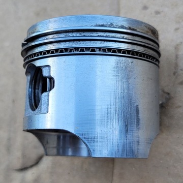 Комплект головка, поршень, цилиндр 49 мм Junak Raw 50 4T