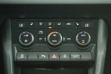 Skoda Karoq Crossover 1.6 TDI 115KM 2019 Skoda Karoq 1.6 TDI, Salon Polska, Automat, Navi, zdjęcie 9