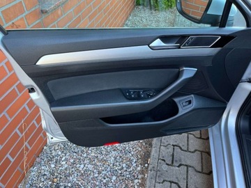 Volkswagen Passat B8 Variant 2.0 TDI BlueMotion SCR 150KM 2018 Volkswagen Passat 2.0 diesel 150 KM automat zarej w PL zadbany mozliw, zdjęcie 24