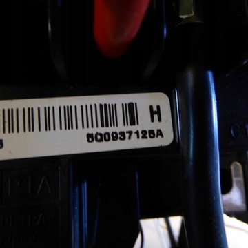 VW SKŘÍŇKA POJISTEK 5Q0937125A
