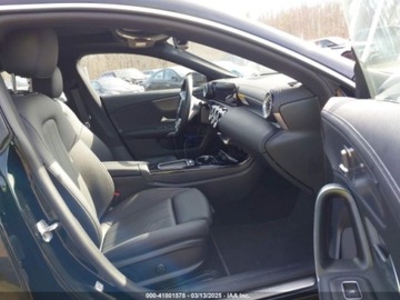 Mercedes CLA C118/X118 2025 Mercedes-Benz CLA 2025r., CLA 250 4MATIC, od ubezpieczalni 2.0 Benzyna, zdjęcie 8
