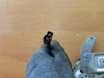 EL. MECHANIZMUS OKNO PRAVÝ ZADNÍ SUBARU IMPREZA GD