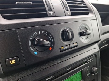 Skoda Fabia II Hatchback Facelifting 1.4 16V 85KM 2011 Skoda Fabia Active 1,4 MPI FV-marza Przebieg 109600km 1.4 Benzyna, zdjęcie 16