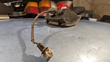 SMĚROVKA LEVÝ PŘEDNÍ VW PASSAT B3 B4 357953049A
