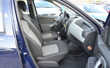 Dacia Duster I SUV Facelifting 1.6 16V 105KM 2014 Dacia Duster 1.6 - bezwypadkowa - Niski przebieg - Oplacona - KLIMATYZACJA, zdjęcie 34