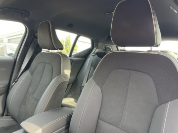 Volvo XC40 Crossover Facelifting 2.0 B4 197KM 2024 Volvo XC 40 B4 Skóra Kamera Pamięć Podgrzewanie, zdjęcie 12