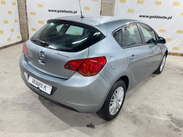Opel Astra J Hatchback 5d 1.4 Twinport ECOTEC 100KM 2011 Opel Astra 1.4 100KM Klima 1-reka Gotowy do jazdy 1.4 Benzyna 100KM, zdjęcie 22