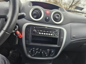 Citroen C2 1.1 i 61KM 2009 Citroen C2 1,1 benzyna 60KM, zdjęcie 11