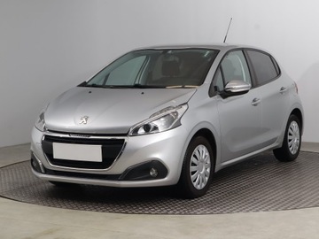 Peugeot 208 I Hatchback 5d Facelifting 1.2 PureTech 82KM 2015 Peugeot 208 1.2 PureTech, Klima, Tempomat, zdjęcie 1