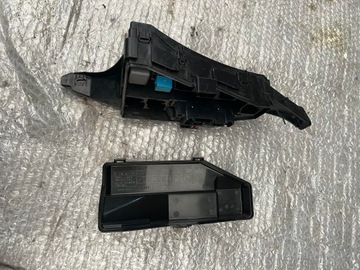 BOX SKŘÍŇKA POJISTEK IQ PRAVÁ 82662-74070
