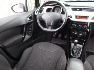 Citroen C3 II Hatchback 1.0 VTi 68KM 2013 Citroen C3 1.0 VTi, Klima, Tempomat, Parktronic, zdjęcie 6