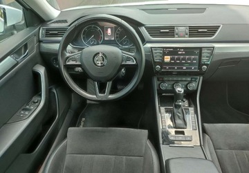 Skoda Superb III Kombi 2.0 TDI 190KM 2016 Skoda Superb Skoda Superb III Maly przebieg ,bogate wyposazenie, zdjęcie 8