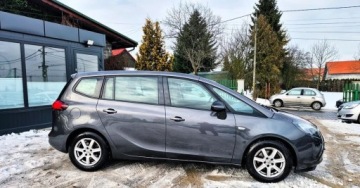 Opel Zafira C Tourer 1.4 Turbo ECOTEC 140KM 2012 Opel Zafira BENZYNA nawigacja nowy model SUPER okazja polecamy, zdjęcie 9