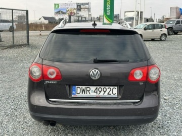 Volkswagen Passat B6 Variant 1.8 TSI 160KM 2008 Volkswagen Passat Variant 1.8 TSI 160KM Highline, zdjęcie 7