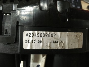 2049002602 PŘÍSTROJOVÁ DESKA BUDÍKY MERCEDES W204