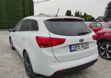 Kia Ceed II 2015 Kia Ceed 2015r, 1.6 CRDI. Uszkodzony prawy przod. Jezdzi. 1.6 Diesel, zdjęcie 3
