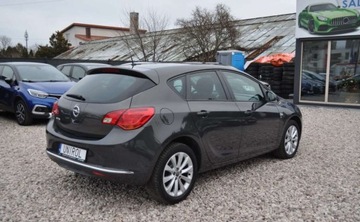 Opel Astra J Hatchback 5d 1.4 Turbo ECOTEC 120KM 2012 Opel Astra LIFT 1.4 Turbo Benzyna Tempomat Cz. parkowania 1.4 Benzyna 120KM, zdjęcie 6