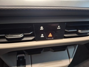 Volkswagen Multivan T7 Van L1 2.0 TDI 150KM 2025 Volkswagen Multivan 2.0 TDI 150 KM DSG DEMO DEALER, zdjęcie 34