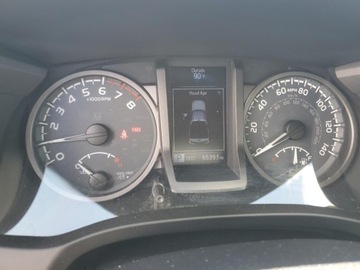 Toyota Tacoma II 2019 Toyota Tacoma Double Cab, 2019r., 4x4, 3.5L 3.5 Benzyna 278KM, zdjęcie 9