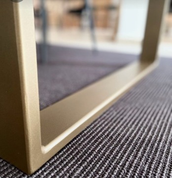 biurko kosmetyczne loft metal ze złotymi nogami