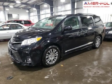 Toyota Sienna III 2018 Toyota Sienna 2018, 3.5L, XLE, od ubezpieczalni