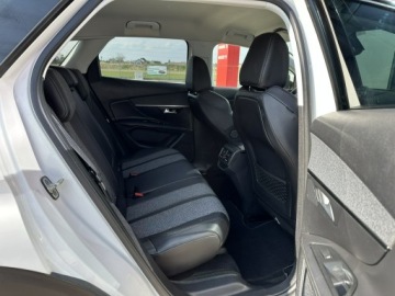 Peugeot 3008 II Crossover 1.2 PureTech 130KM 2018 Peugeot 3008 Navi, Grzane fotele, Climatronic, LED, zdjęcie 13
