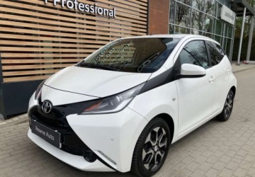Toyota Aygo II Hatchback 5d 1.0 VVT-i 69KM 2016 Toyota Aygo Toyota Aygo Benzyna 69KM, zdjęcie 1