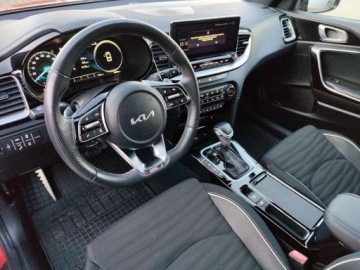 Kia Proceed Shooting Brake Facelifting 1.5 T-GDI 160KM 2023 Kia ProCeed Salon PL 1.5 T-GDI GT-Line DCT 1.5 Benzyna 160KM, zdjęcie 8