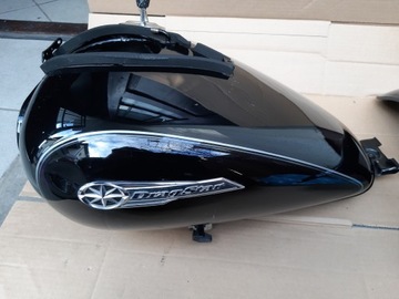 Yamaha Drag Star 125 zbiornik paliwa bak emblematy