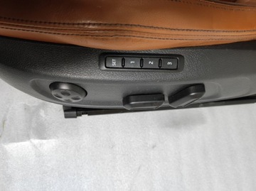 СИДЕНЬЯ VW PASSAT CC, КОРИЧНЕВАЯ КОЖА, ЭЛЕКТРИЧЕСТВО, Dynaudio