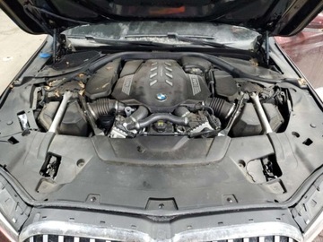 BMW Seria 7 G70 2022 BMW Seria 7 750XI 2022 4.4l 4.4 Benzyna 523KM, zdjęcie 6