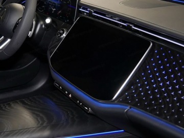 Mercedes Klasa E W214 Sedan 2.0 220d 197KM 2026 E Klasa 220 d 4-Matic AMG 2.0 (197KM) 2026, zdjęcie 8