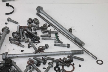 КОМПЛЕКТ БОЛТОВ ДЛЯ ДВИГАТЕЛЯ KTM DUKE 690 12-15