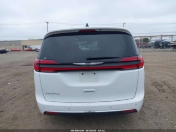 Chrysler Pacifica II 2023 Chrysler Pacifica 2023r., TOURING L, od ubezpieczalni 3.6 Benzyna 287KM, zdjęcie 5