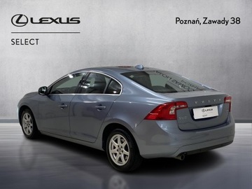 Volvo S60 II Sedan Facelifting 2.0 D3 DRIVE-E 150KM 2016 Volvo S60 2.0 T Momentum II (2010-) Volvo S60 , Sa, zdjęcie 4