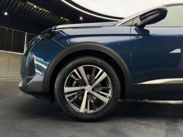 Peugeot 5008 II Crossover Facelifting 1.2 PureTech 130KM 2022 Peugeot 5008 Allure Pack 7 osobowy Kamera Nawigacja CarPlayAndroid LED, zdjęcie 22