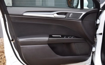 Ford Mondeo V Kombi Facelifting 2.0 EcoBlue 150KM 2020 Ford Mondeo SW 2.0 TDCI Titanium Edition Kamera Navi Alum Pdc 2.0 Diesel, zdjęcie 17