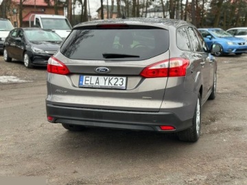 Ford Focus III Kombi 1.0 EcoBoost 125KM 2012 Ford Focus 1.0 EcoBoost STart-Stopp-System Trend 125KM 2012r, zdjęcie 7