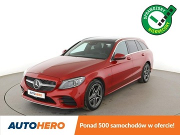 Mercedes Klasa C W205 Kombi Facelifting HYBRYDA 2.0 300 de 306KM 2020 Mercedes C 300 PHEV AMG Line multibeam LED