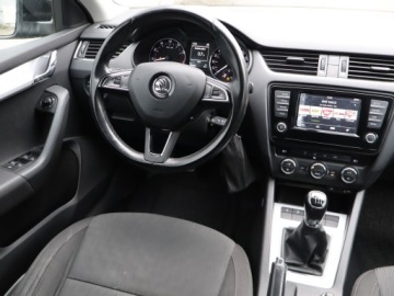 Skoda Octavia III Kombi 1.4 TSI  150KM 2015 Skoda Octavia 1.4 TSI, Salon Polska, Serwis ASO, zdjęcie 6