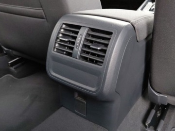 Volkswagen Passat B8 Variant Facelifting 1.5 TSI EVO 150KM 2021 Volkswagen Passat Variant 1.5TSI 150KM Business DSG SalonPL SerwisASO Acc, zdjęcie 17