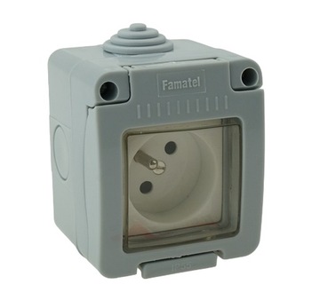 GNIAZDO SIECIOWE 250V 16A NATYNKOWE WODOSZCZELNE IP55 FAMATEL 19062