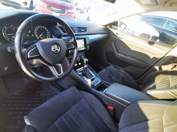 Skoda Superb III Liftback 2.0 TDI 150KM 2016 SKODA SUPERB III Kombi 2.0 TDI 150KM, Automat,SportLine, Podgrzewane fotele, zdjęcie 9