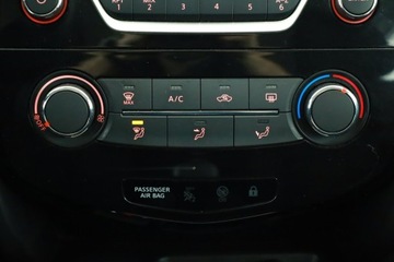 Nissan Qashqai II Crossover 1.2 DIG-T 115KM 2014 Nissan Qashqai 1.2 DIG-T, Salon Polska, zdjęcie 9