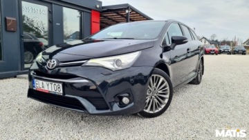 Toyota Avensis III Sedan Facelifting 2015 1.8 Valvematic 147KM 2016 Toyota Avensis 1.8BENZ manual Navi climatronic bi xenony Nowe Sprzeglo, zdjęcie 8